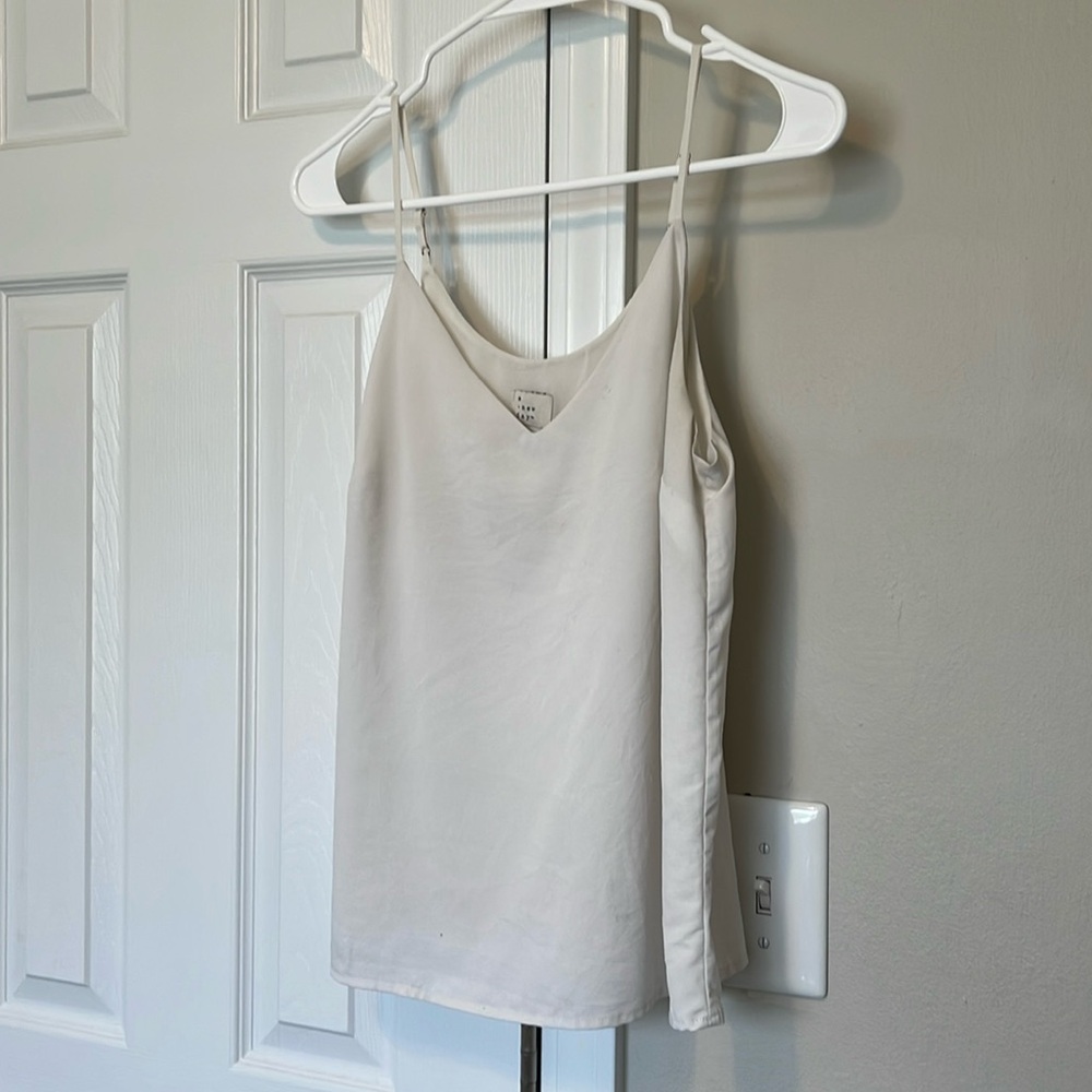 Women’s XS white tank top camisole universal thread